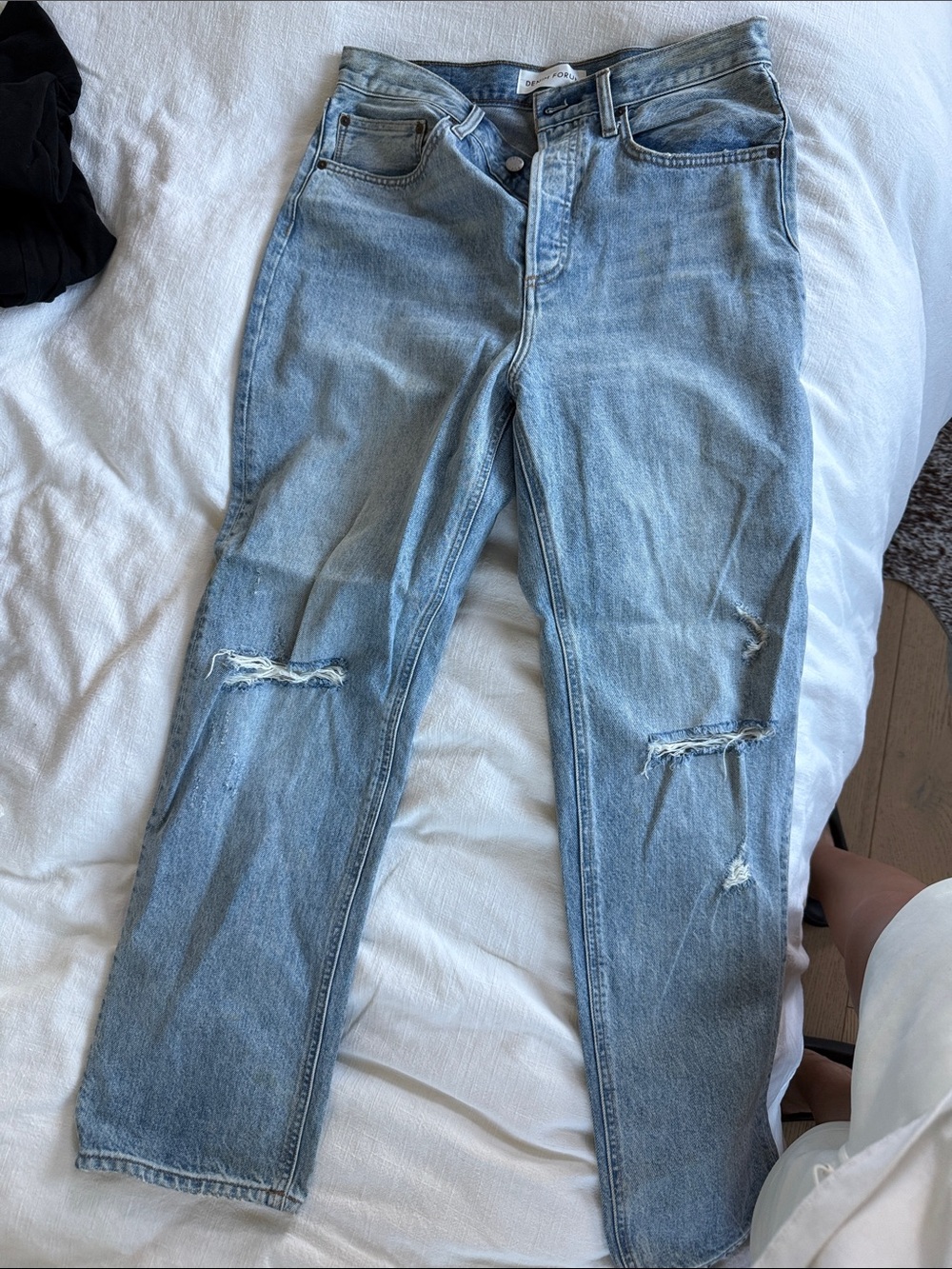 Aritzia Light Blue Distressed Straight Leg Jeans the Joni